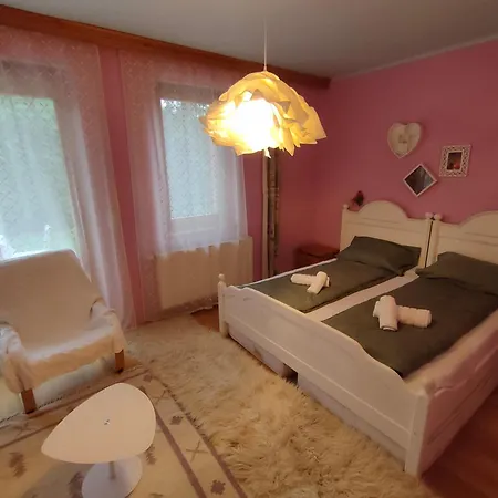 Three Family Apartmans Apartment Balatonbereny